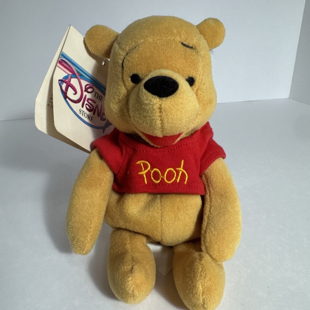 The Disney Store WINNIE‎ THE POOH Mini Bean Bag Beanie Disney Parks w/ Tags